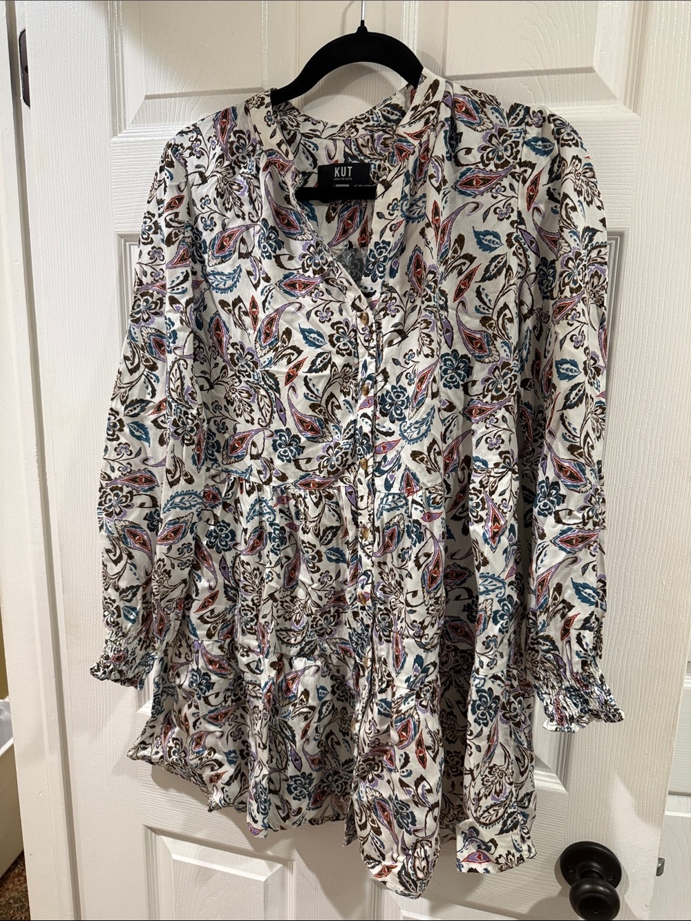 Kut from the Kloth Floral Paisley White Button-Front Peplum Blouse